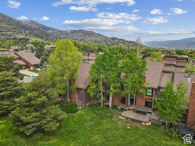 Photo 33 for MLS #2086738 at 1679 Village Round Dr