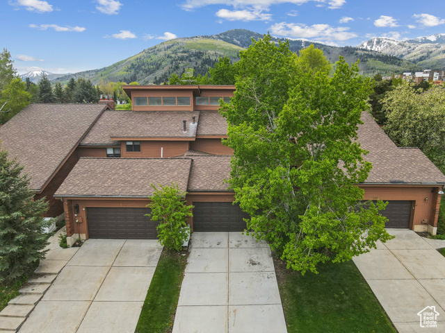 1679 VILLAGE ROUND DR, Park City UT 84098