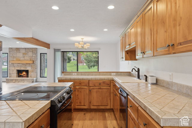 Photo 4 for MLS #2086738 at 1679 Village Round Dr