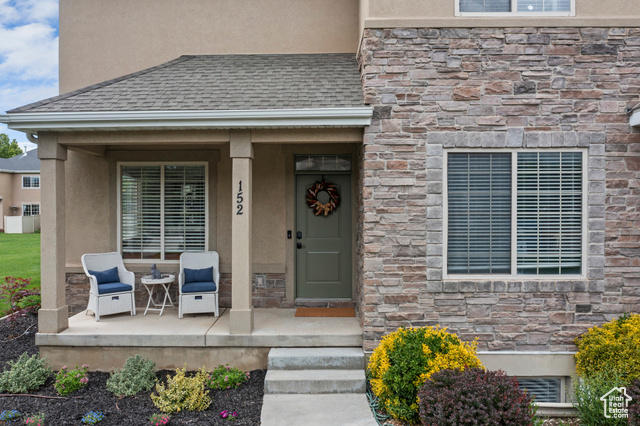 152 S 930 E American Fork, Utah Completely updated townhome in luxurious Haymaker Retreat. With over 2900 square feet in a gated community within the heart of American Fork. Stainless steel appliances and elegant countertops throughout the kitchen. The main floor has 9-foot ceilings. The spacious master suite has a vaulted ceiling. An extra room on the main floor offers versatility; use it as a home office or a cozy piano room to suit your lifestyle. New A/C unit was installed in the last year, new carpet, and the deck was redone as well. The community is well maintained, with a fenced pool, a clubhouse, a fitness room, and playgrounds. This unit could be purchased as a rental and used as an investment property. Just minutes from American Fork Hospital and a minute from State Street this home offers quick access to anywhere you need to go. At a price like this and in this location this won't last long.