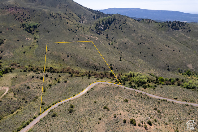 19200 N PARADISE PARK RD, Lapoint UT 84039