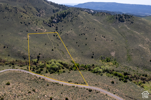 18500 N PARADISE PARK RD, Lapoint UT 84039