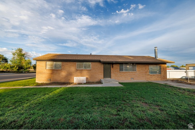 582 N VERNAL AVE AVE, Vernal UT 84078