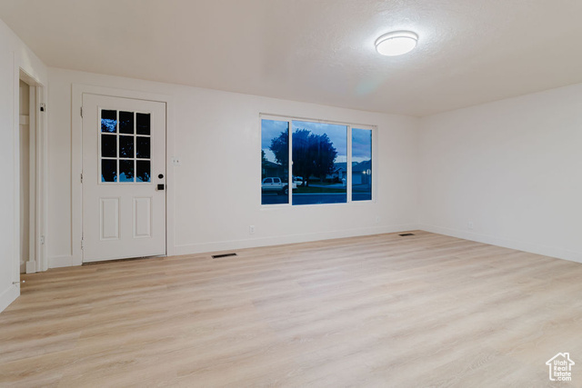Photo 2 for MLS #2086994 at 171 E 200 North