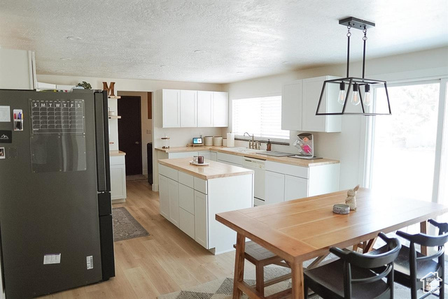 Photo 13 for MLS #2087031 at 431 E Hooper Ave