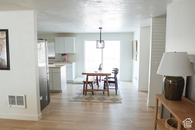 Photo 9 for MLS #2087031 at 431 E Hooper Ave