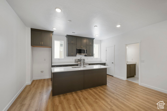 Photo 5 for MLS #2087041 at 937 W Coalburn Way  #102