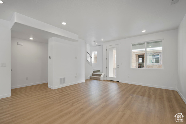 Photo 8 for MLS #2087041 at 937 W Coalburn Way  #102