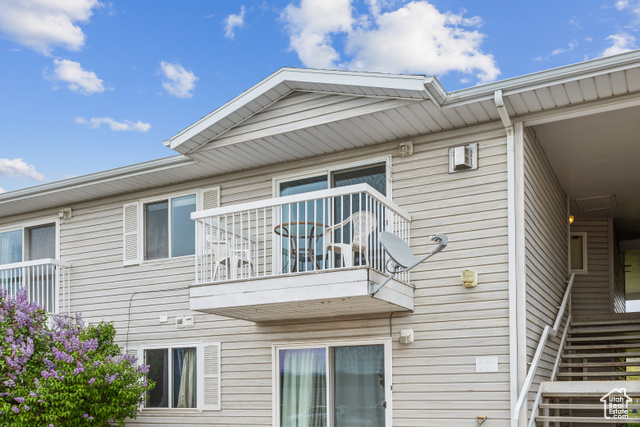 Photo 19 for MLS #2087055 at 595 S Main St #26