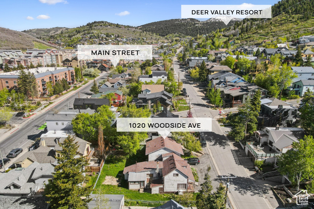 Photo 3 for MLS #2087076 at 1020 Woodside Ave