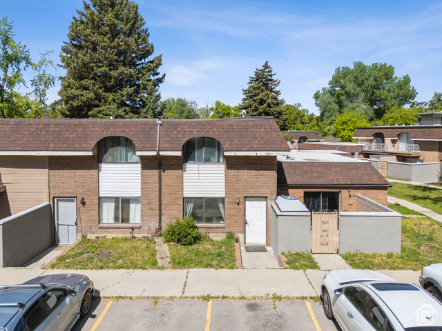 1404 N LANCELOT DR, Provo UT 84601