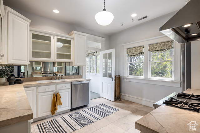 Photo 12 for MLS #2087159 at 216 B St