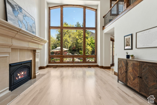 Photo 19 for MLS #2087189 at 1 S Crosshill Ln