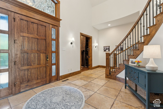 Photo 15 for MLS #2087189 at 1 S Crosshill Ln