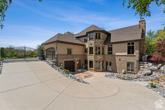 Photo 13 for MLS #2087189 at 1 S Crosshill Ln
