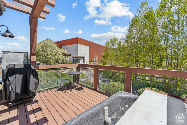 Photo 28 for MLS #2087214 at 6322 N Park Ln #3