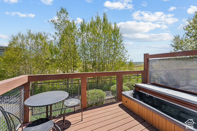 Photo 27 for MLS #2087214 at 6322 N Park Ln #3