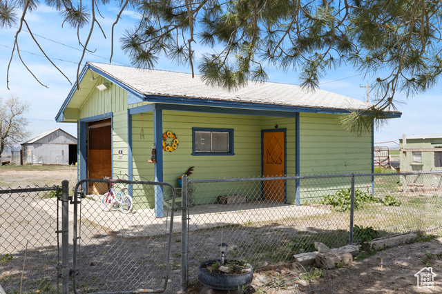 Photo 43 for MLS #2087233 at 32410 W Highway 30