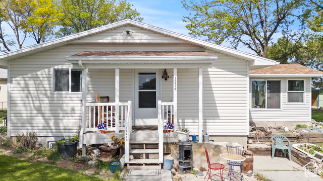 Photo 34 for MLS #2087233 at 32410 W Highway 30