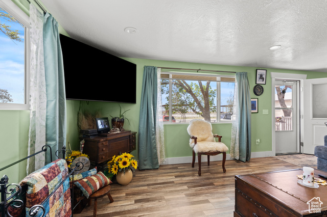 Photo 6 for MLS #2087233 at 32410 W Highway 30