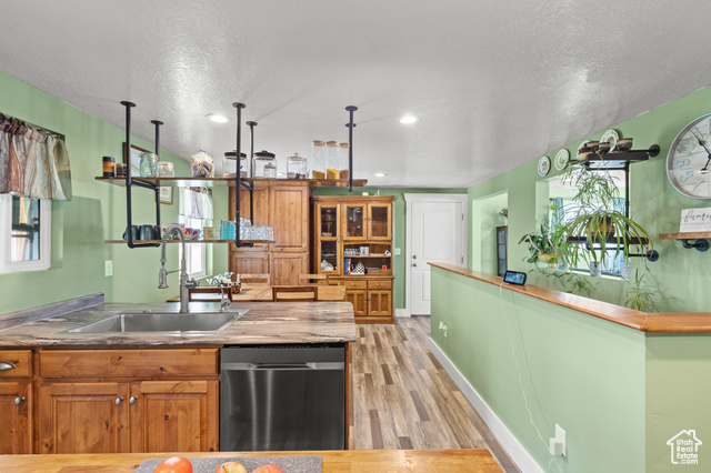 Photo 13 for MLS #2087233 at 32410 W Highway 30