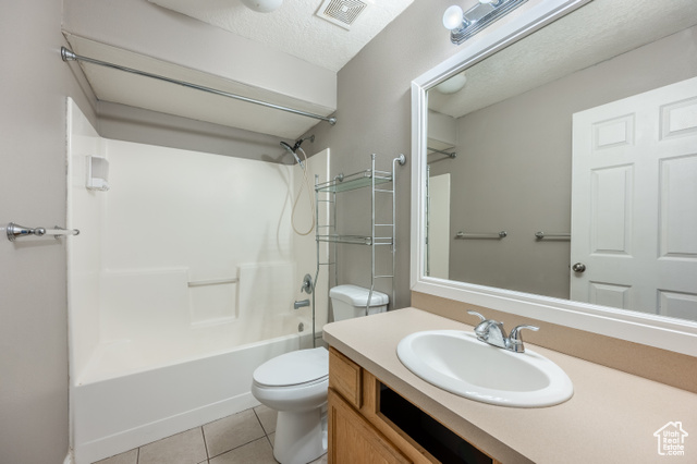 Photo 17 for MLS #2087246 at 3478 E Ridge Route Rd #C1