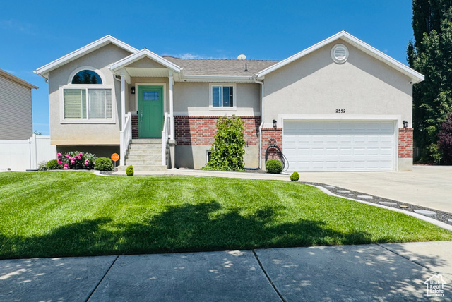 2552 W 2025 N, Clinton UT 84015