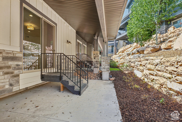 Photo 34 for MLS #2087310 at 3041 Cedar Dr