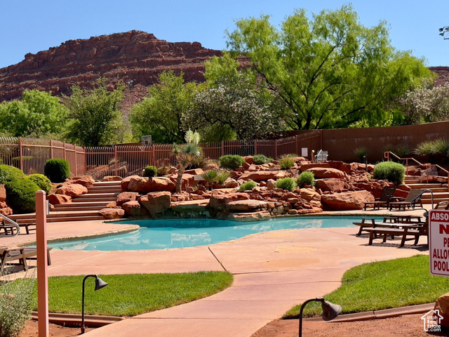 Photo 68 for MLS #2087311 at 2405 W Entrada Trl #76