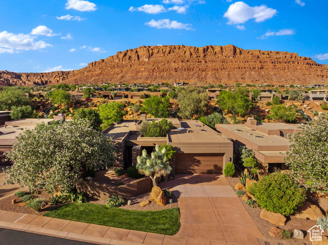 Photo 48 for MLS #2087311 at 2405 W Entrada Trl #76
