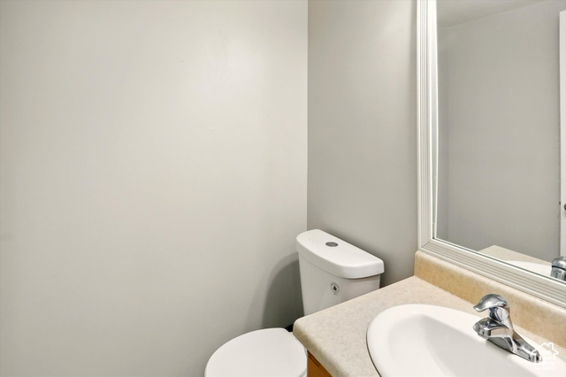 Photo 33 for MLS #2087315 at 679 S Trail Cir
