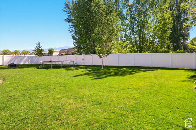 Photo 11 for MLS #2087315 at 679 S Trail Cir