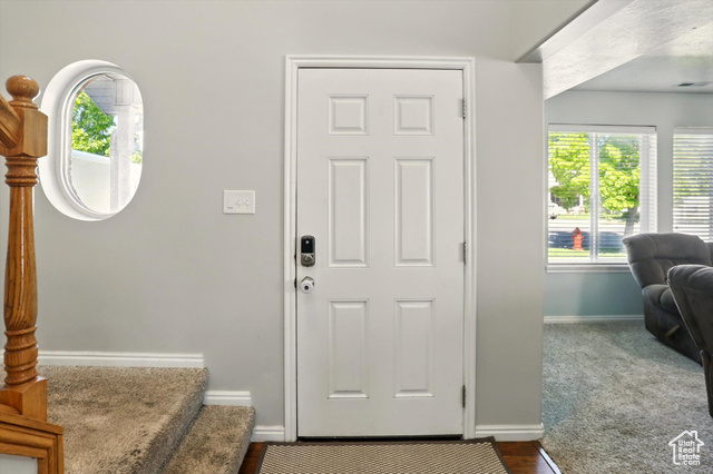 Photo 12 for MLS #2087315 at 679 S Trail Cir