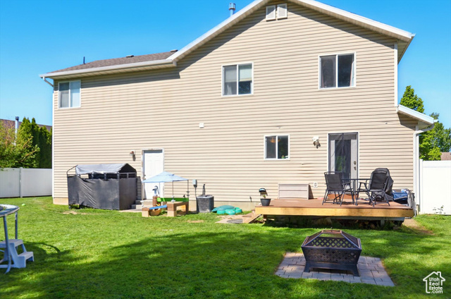 Photo 6 for MLS #2087315 at 679 S Trail Cir