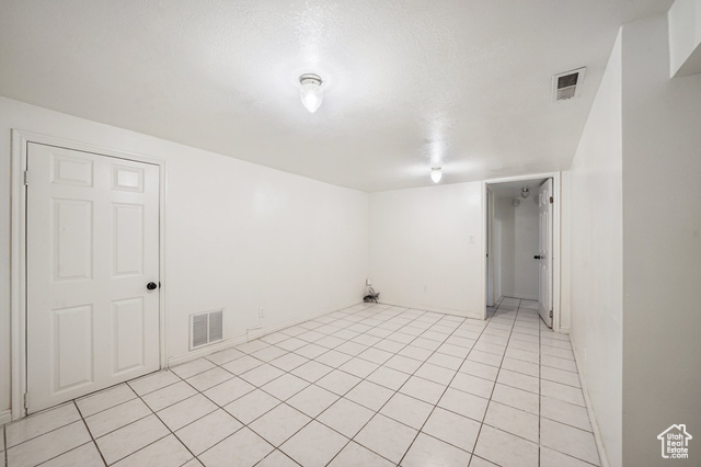Photo 17 for MLS #2087328 at 705 N American Beauty Dr