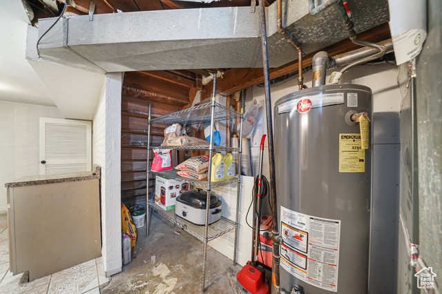 Photo 25 for MLS #2087328 at 705 N American Beauty Dr