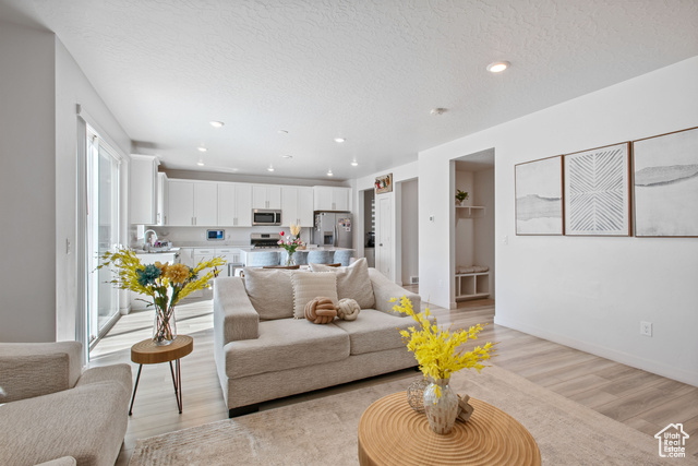 Photo 11 for MLS #2087459 at 2503 N Velvet Moon Dr