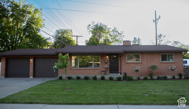 354 S 1100 E Springville, Utah Stunning 5-Bedroom Home in Desirable Springville Neighborhood Fully Renovated Inside & Out This beautifully updated 5-bedroom, 2-bathroom home in Springville is move-in ready and packed with modern upgrades. From fresh interior finishes to a completely redone yard, every detail has been thoughtfully curated for comfort, style, and functionality. Interior Features: Spacious open floor plan with excellent flow and abundant natural light Brand new carpet and flooring throughout the entire home Freshly painted interior with a bright, clean aesthetic Fully renovated kitchen featuring Taj Mahal Quartzite countertops, brand new cabinetry, and new stainless steel appliances Tons of built-in storage throughout the home Exterior & Outdoor Living: Updated landscaping with all-new trees and plants Huge backyard with mature shade trees - perfect for entertaining or relaxing Two-car garage with additional storage space Breathtaking mountain views from multiple areas of the home Located in a peaceful, well-maintained neighborhood near parks, excellent schools, and convenient local amenities, this home offers a rare combination of modern design, outdoor space, and stunning views. Don't miss your chance to own this exceptional Springville property - schedule your private showing today! Square footage as per appraisal. Buyer to verify all.