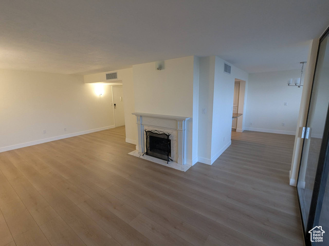 Photo 4 for MLS #2087478 at 241 N Vine St #404E