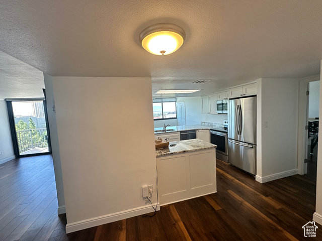 Photo 8 for MLS #2087500 at 241 N Vine St #207W