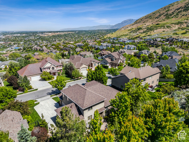 1744 E Burning Oak Dr