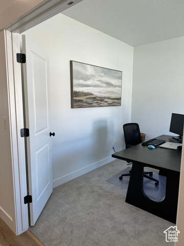 Photo 8 for MLS #2087519 at 7927 N Bristlecone Rd #204