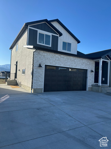 Photo 2 for MLS #2087519 at 7927 N Bristlecone Rd #204