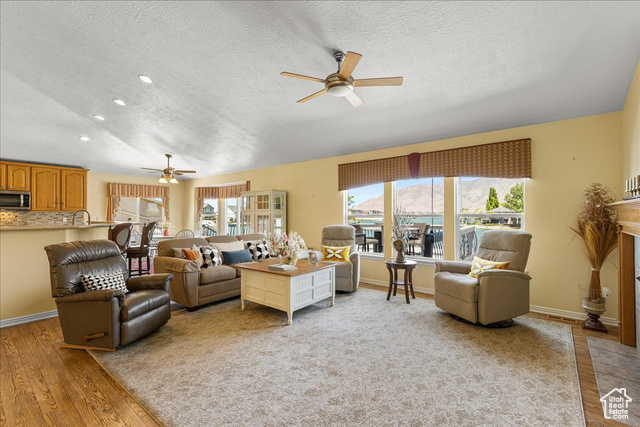 Photo 15 for MLS #2087554 at 6142 N Schooner Ln