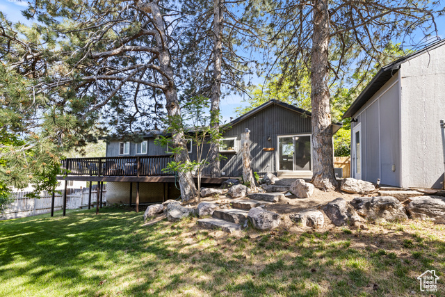 Photo 26 for MLS #2087568 at 720 Freedom Cir