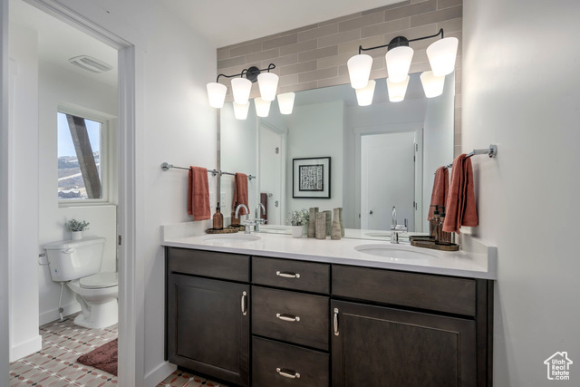 Photo 19 for MLS #2087594 at 2013 W Pinnacle Ln #F-2