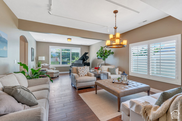 Photo 6 for MLS #2087625 at 758 W 375 North