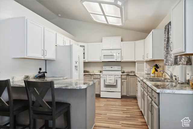 Photo 12 for MLS #2087633 at 987 N 3150 West
