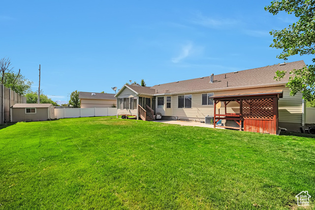 Photo 27 for MLS #2087666 at 267 W Noah Cir