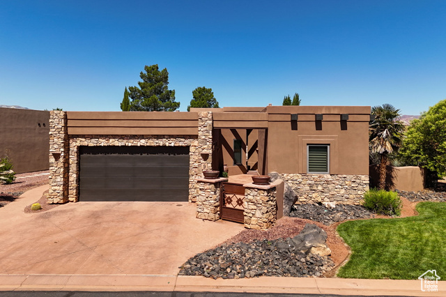 Photo 2 for MLS #2087675 at 2090 N Tuweap Dr #9